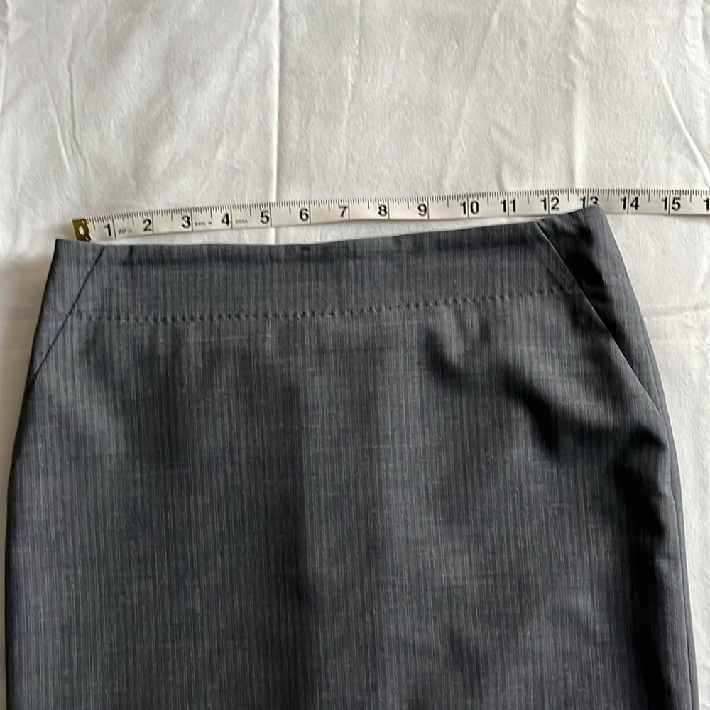 Banana Republic Grey Lightweight Wool Pencil Skirt Size 0 - Picture 6 of 8